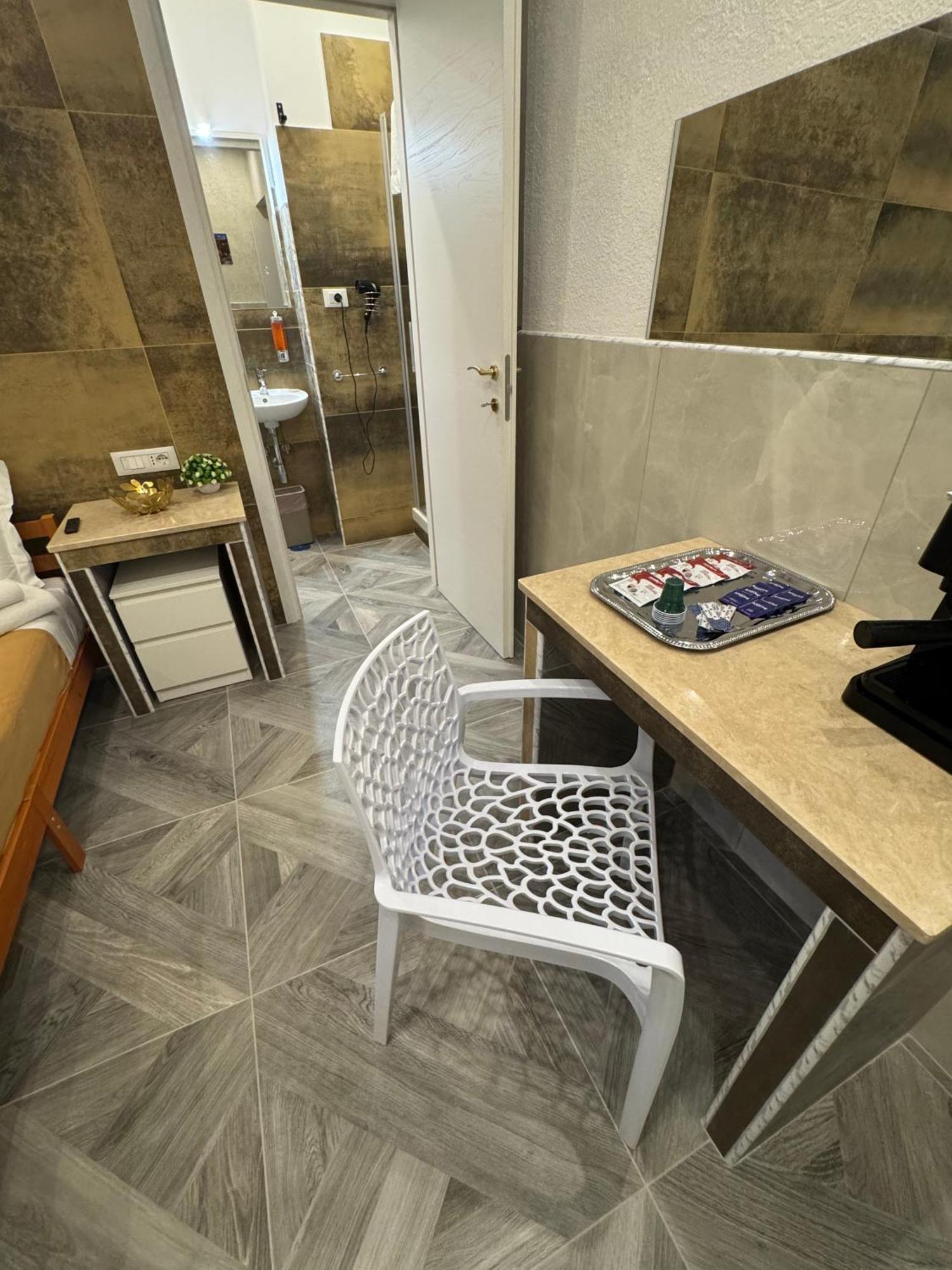 Luxor Eco Roma Casa E Appartamento Per Vacanze In Centro Piazza Bologna, Colosseo, Piazza Di Spagna, Vaticano, San Pietro, Sapienza, Fontana Di Trevi, Piazza Navona, Trastevere, Tiburtina, Termini, Aeroporto Dış mekan fotoğraf